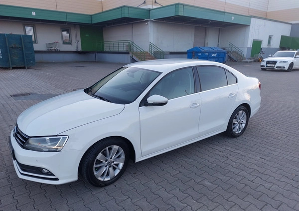 Volkswagen Jetta cena 46500 przebieg: 133586, rok produkcji 2016 z Warszawa małe 154